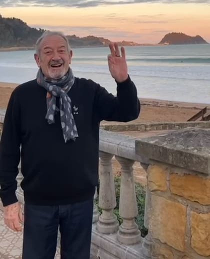 Karlos Arguiñano vive en la localidad de Zarautz, ubicada a 440 kilómetros de Madrid