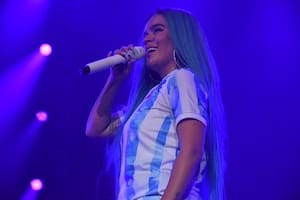 A fuerza de hits y carisma, Karol G hizo delirar al público argentino en el Movistar Arena