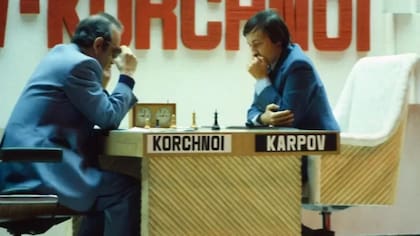 Karpov derrotó a Korchnoi en el histórico campeonato mundial de 1978 en Baguio (Filipinas)