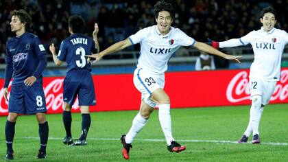 Kashima se lo dio vuelta a Auckland y se clasificó a los cuartos de final