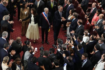 Kast y su esposa, María Pía Adriasola, en el Congreso durante el día de su asunción en Valparaíso, Chile, el 11 de marzo de 2026