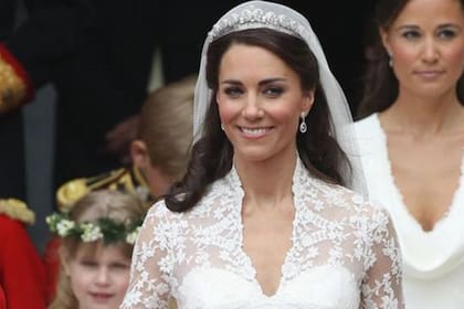 Cuando se casó con William, Kate Middleton se convirtió en duquesa de Cambridge y comparte los títulos nobiliarios de su esposo