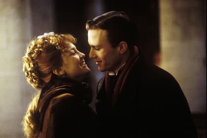 Kate Hudson y Heath Ledger en Las cuatro plumas