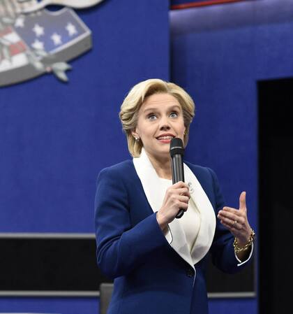 Kate McKinnon en SNL como Hillary Clinton