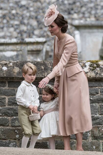Los "principitos" George y Charlotte, hijos de los duques de Cambridge, integrarán un cortejo por cuarta vez en lo que va de 2018