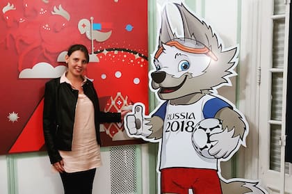 Kateryna recorrió una muestra en la Casa de Rusia en Buenos Aires