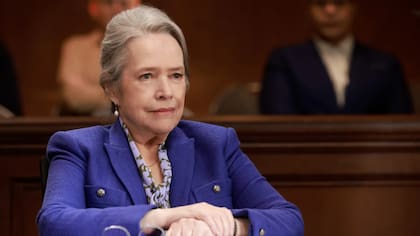 Kathy Bates en la serie Matlock, una de las favoritas por su actuación