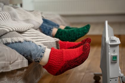 Kathy Hochul advirtió que el retraso federal ocurrió en pleno descenso de las temperaturas y lo calificó de “inaceptable”