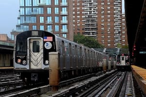 Aumenta la frecuencia en dos líneas del metro