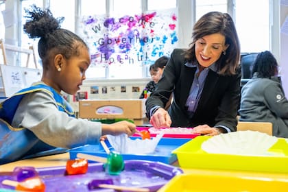 Kathy Hochul dará un anuncio sobre el cuidado infantil en el condado de Monroe