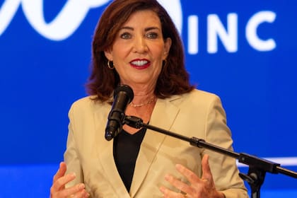 Kathy Hochul había presentado una demanda contra la Administración Trump a fines de abril