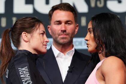 Katie Taylor y Serrano, en la antesala de la pelea