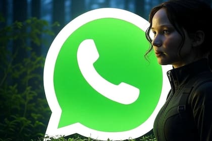 Katniss en el "modo Juegos del Hambre" de WhatsApp