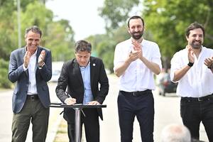 Kicillof inauguró un puente que une dos municipios, pero solo invitó al intendente oficialista