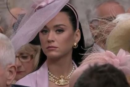 Katy Perry asistió a la coronación de Carlos III (Captura video)