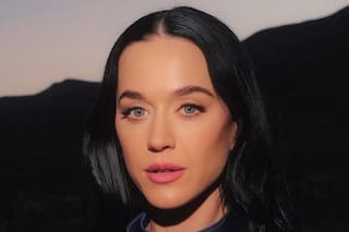 El viaje por el espacio de Katy Perry que todos critican, desde Olivia Wilde hasta Emily Ratajkowski