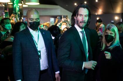 El actor Keanu Reeves regresó a Toronto, la ciudad donde creció, con motivo de la presentación de la continuidad de Matrix en el teatro Scotiabank