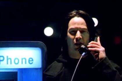 Keanu Reeves en The Watcher: el actor interpretó a David Allen Griffin, un psicópata buscado por la Policía