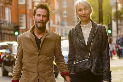Keanu Reeves y Alexandra Grant comenzaron a mostrarse en público en 2019