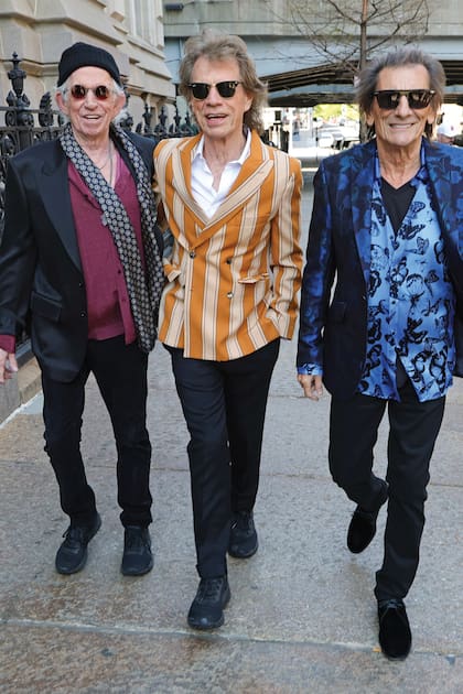Keith Richards, Mick Jagger y Ronnie Wood ingresan a The Weylin con looks icónicos