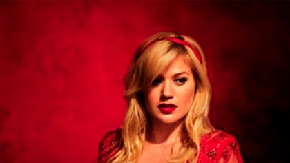 Kelly Clarkson y la presión por tener un cuerpo perfecto