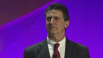 Kempes dejó de ser embajador de Valencia