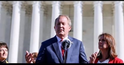 Ken Paxton lidera parte de las encuestas de las primarias republicanas