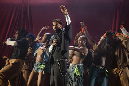 Kendrick Lamar, en su reciente show en River; el músico tiene la mayor cantidad de nominaciones a los Grammy