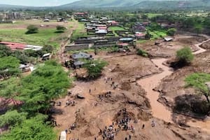Fuertes inundaciones repentinas y deslizamientos de tierra en Kenia