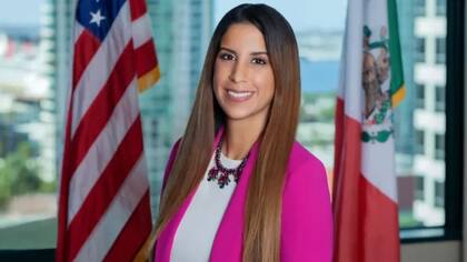 Kenia Zamarripa es directora Ejecutiva de Negocios Internacionales de la Cámara regional de Comercio de San Diego y vive en Tijuana. "Soy binacional", dice