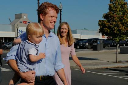 Kennedy, junto a su esposa, y su hijo James