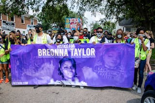 Kentucky: fiscales federales buscan desestimar cargos contra policías por muerte de Breonna Taylor