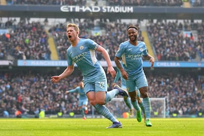 Kevin De Bruyne renovó contrato con Manchester City hasta 2025; un claro ejemplo de la búsqueda de continuidad del club inglés