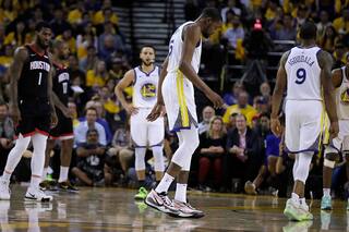 La NBA. Un gran susto para Kevin Durant y una gran duda para los Warriors