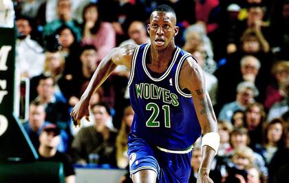 Kevin Garnett debutó con 18 años en la NBA en 1995