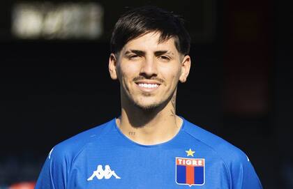 Kevin Lomónaco, con la camiseta de Tigre