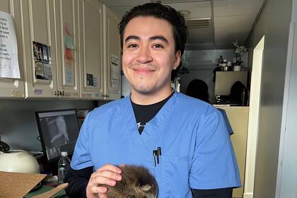 Kevin Mares, de 25 años, estudiaba para convertirse en veterinario (Foto: Gofundme)