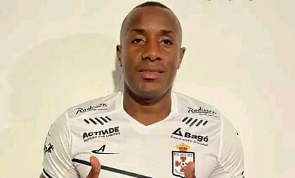 Kevin Mina, el delantero que llegó a Deportivo Real Santa Cruz con promesa de goles