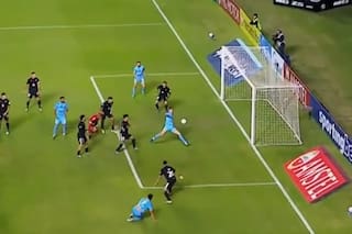 El increíble gol que falló un argentino y que posibilitó un resultado histórico para Riestra