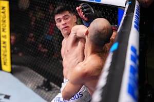 El brutal nocaut del argentino Kevin Vallejos sobre Giga Chikadze en la velada de UFC Vegas
