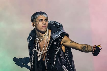 Khea anunció que se alejará por un tiempo de la música