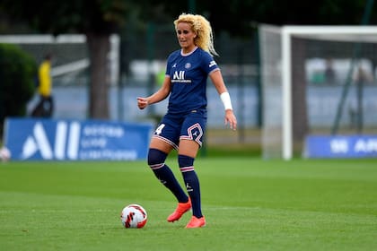 Kheira Hamraoui, la jugadora del PSG que fue atacada