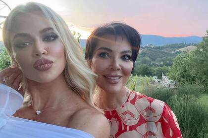 Khloé Kardashian y Kris Jenner contaron las intimidades de su familia en el reality show
