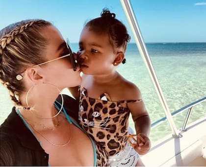 Khloé y su hija True disfrutando en sus vacaciones