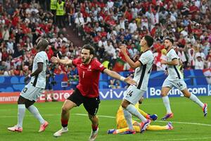 Georgia sorprende a Portugal por "Kvaradona" y está dejando fuera de la Eurocopa a los checos