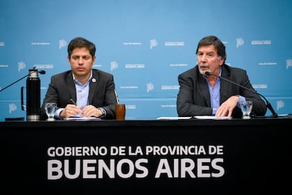 Kicillof anunció un proyecto para establecer la obligatoriedad de la educación desde los tres años
Además, el Gobernador y el director general de Cultura y Educación, Alberto Sileoni, firmaron convenios para la construcción de 19 nuevos edificios escolares.