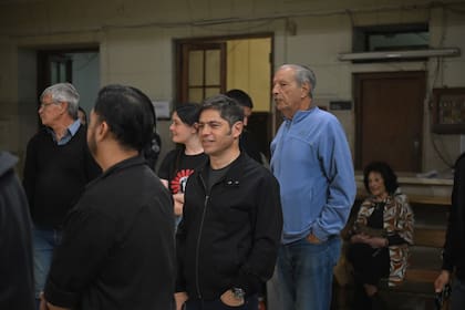 Kicillof aseguró que observó una mayor concurrencia que en elecciones previas y enfatizó en la importancia de que la gente vaya a votar