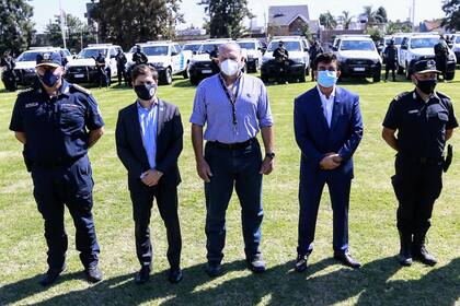 Kicillof, Berni y Espinoza pusieron en funcionamiento 80 nuevos patrulleros