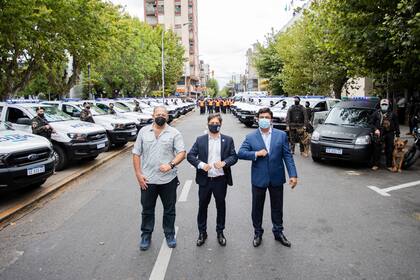 Sergio Berni, Axel Kicillof y Fernando Espinoza, en el acto de hoy, en San Justo