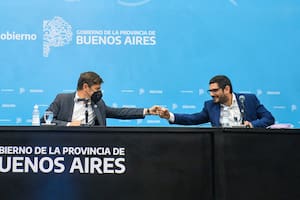 Denunciaron a Kicillof y al titular del IOMA por presuntos desmanejos en la obra social
